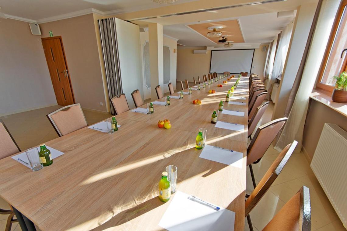 Wiatraczna Hotel Warsaw Exterior photo